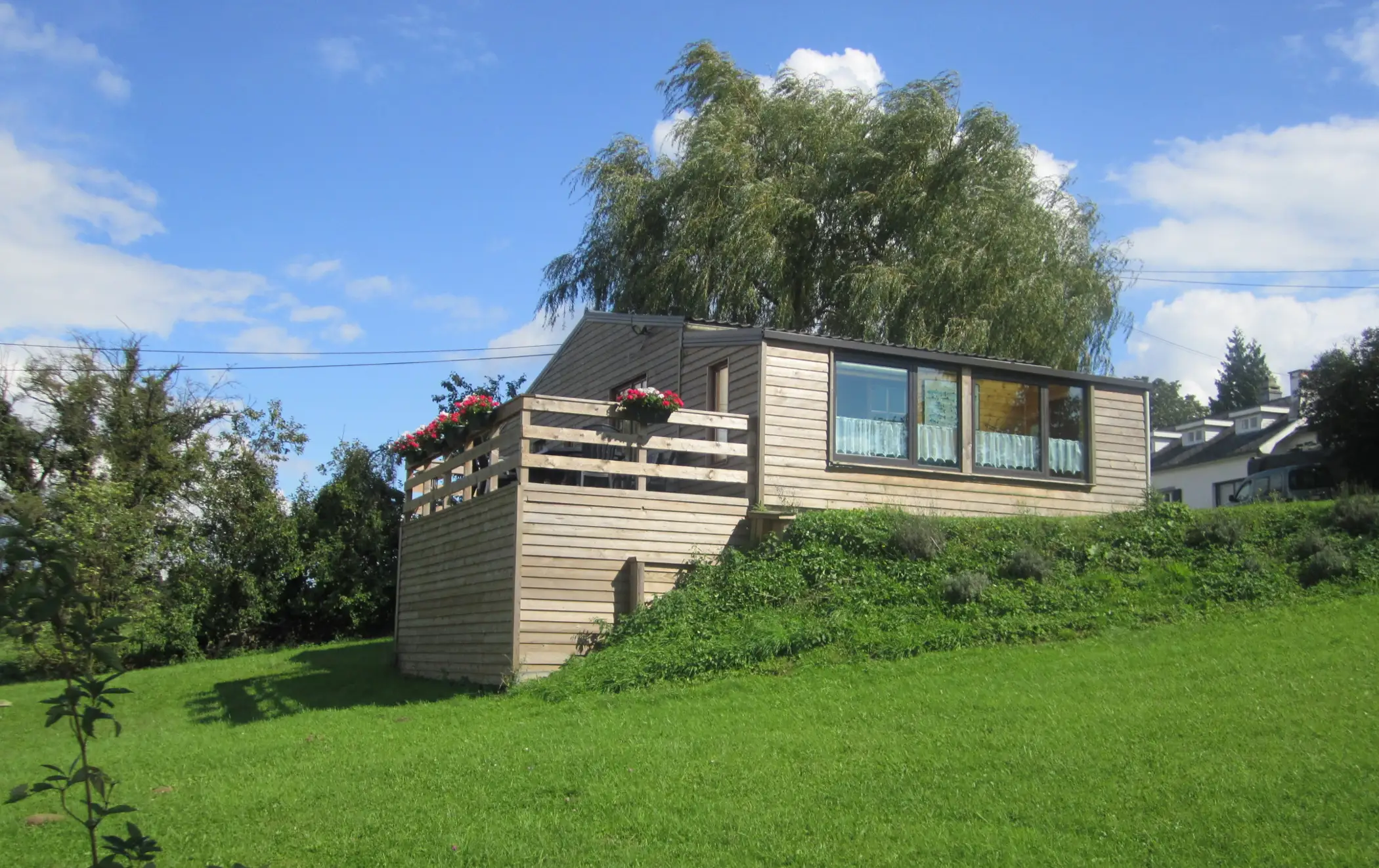 Cottage for 6 people in Chimay Chalet de l’Etang du Marteau